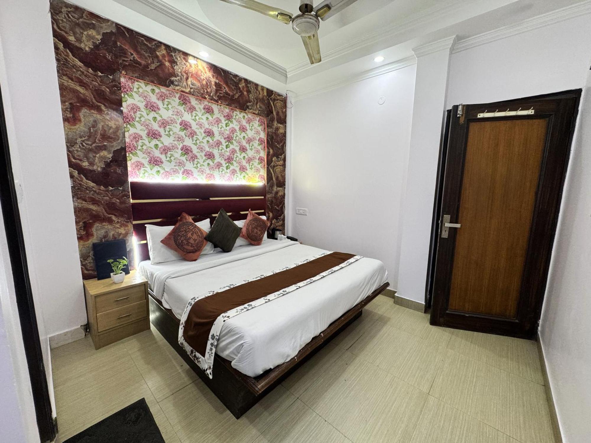 Hotel Jai Balaji, Paharganj, New Delhi Railway Station Dış mekan fotoğraf