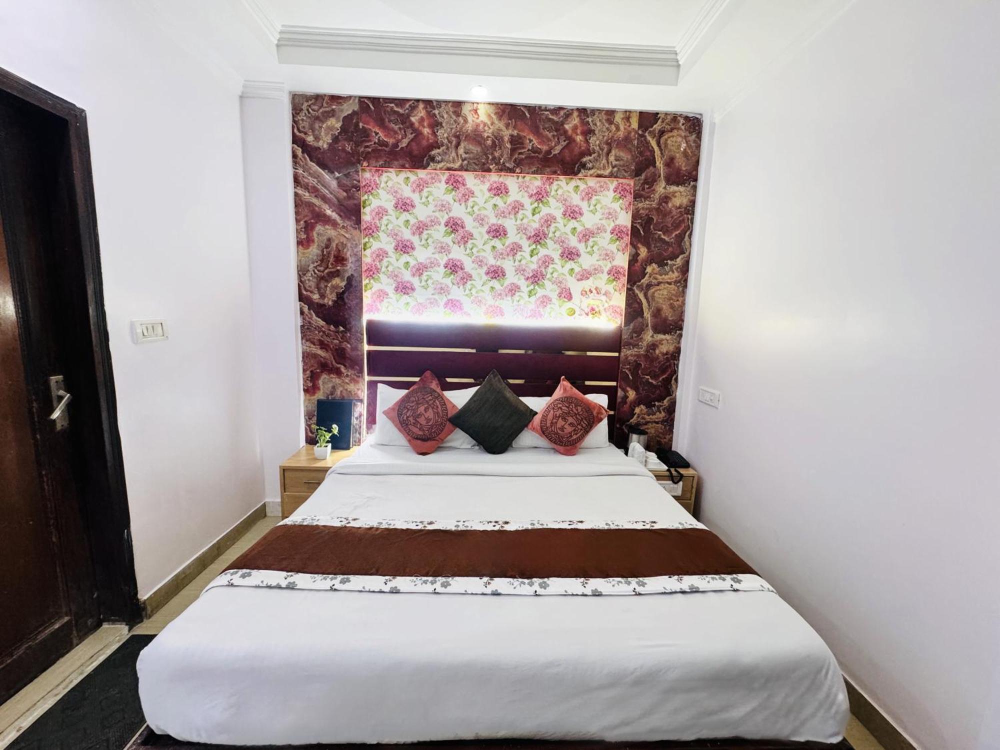 Hotel Jai Balaji, Paharganj, New Delhi Railway Station Dış mekan fotoğraf