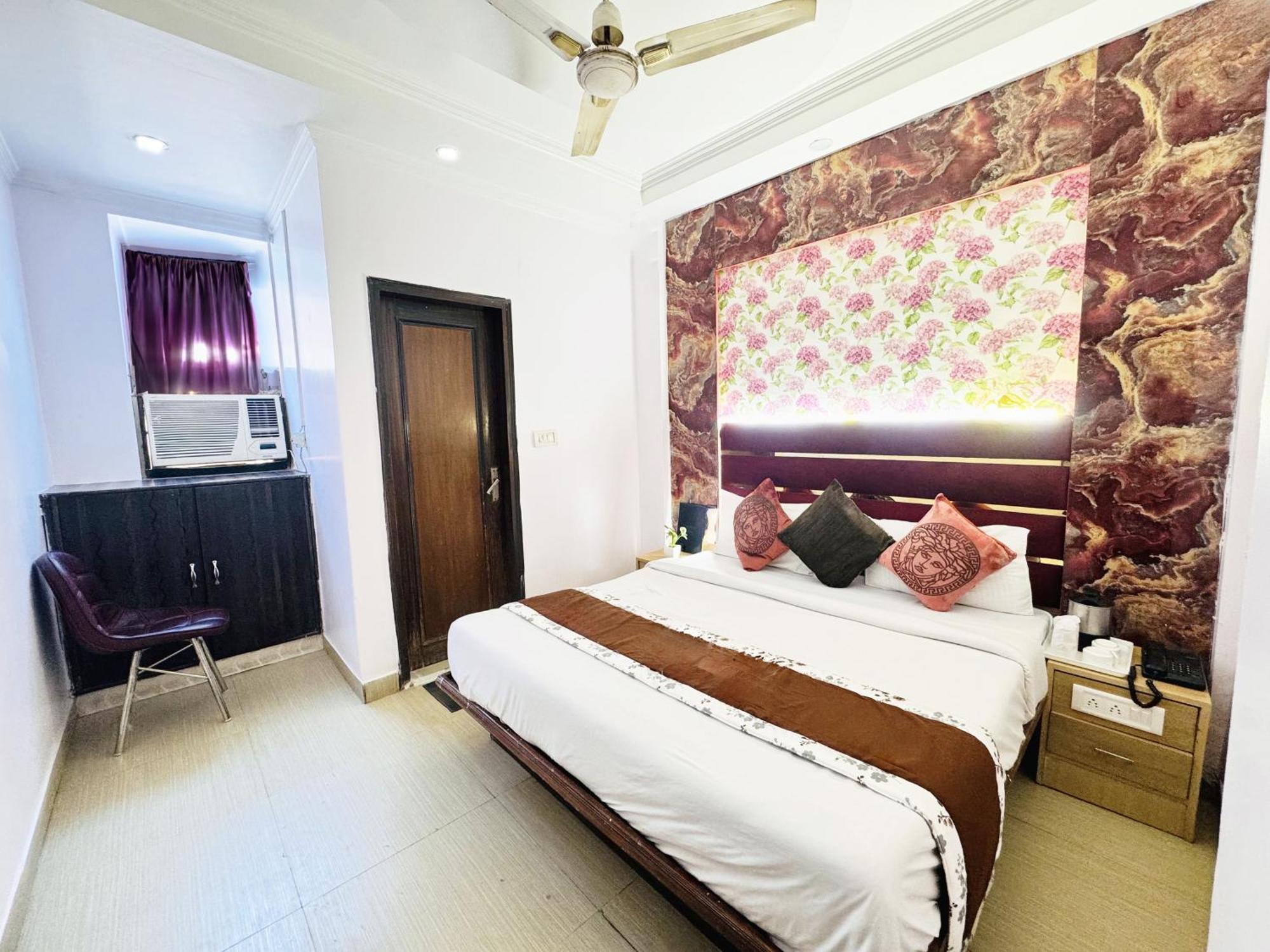 Hotel Jai Balaji, Paharganj, New Delhi Railway Station Dış mekan fotoğraf