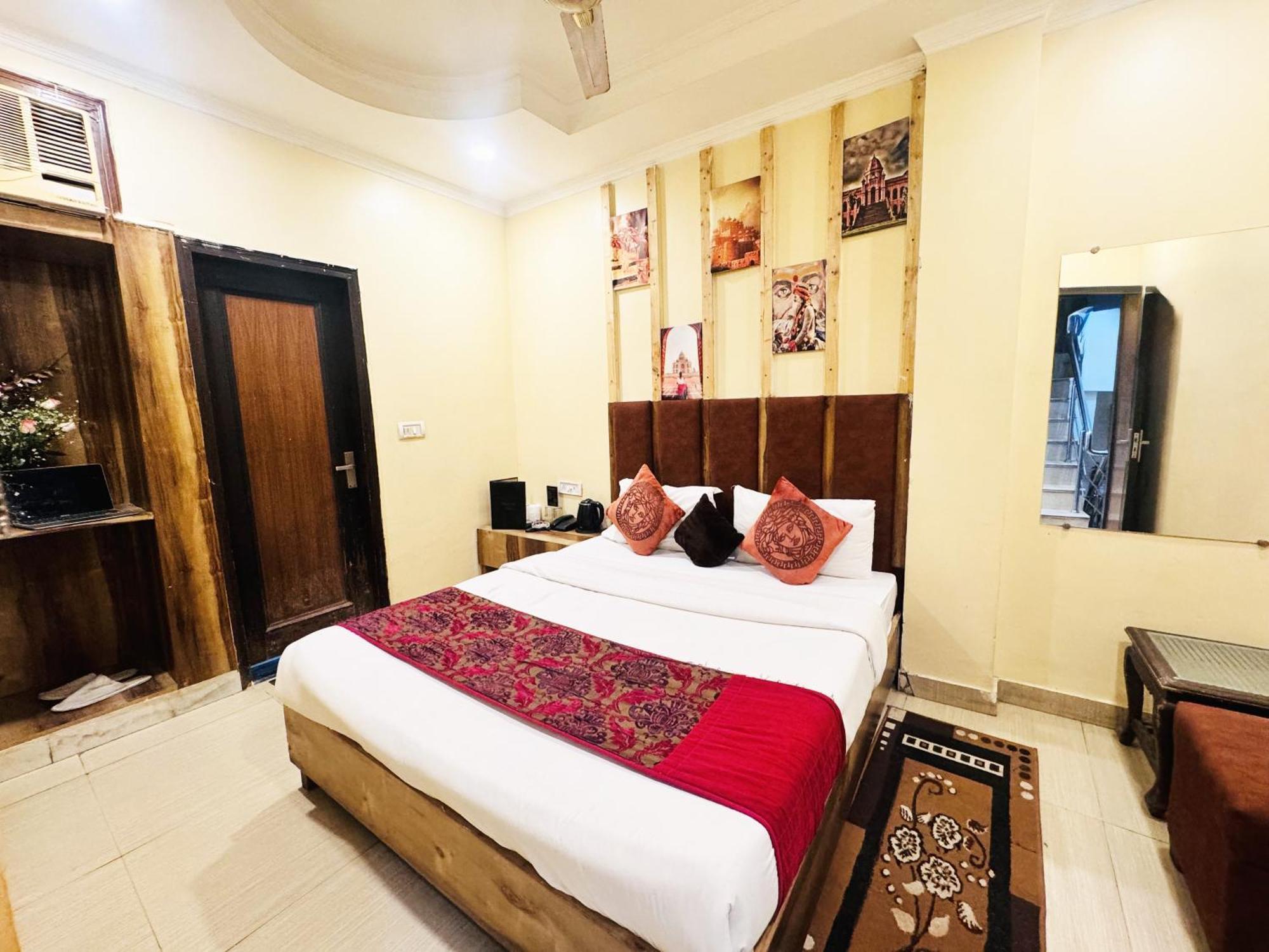 Hotel Jai Balaji, Paharganj, New Delhi Railway Station Dış mekan fotoğraf