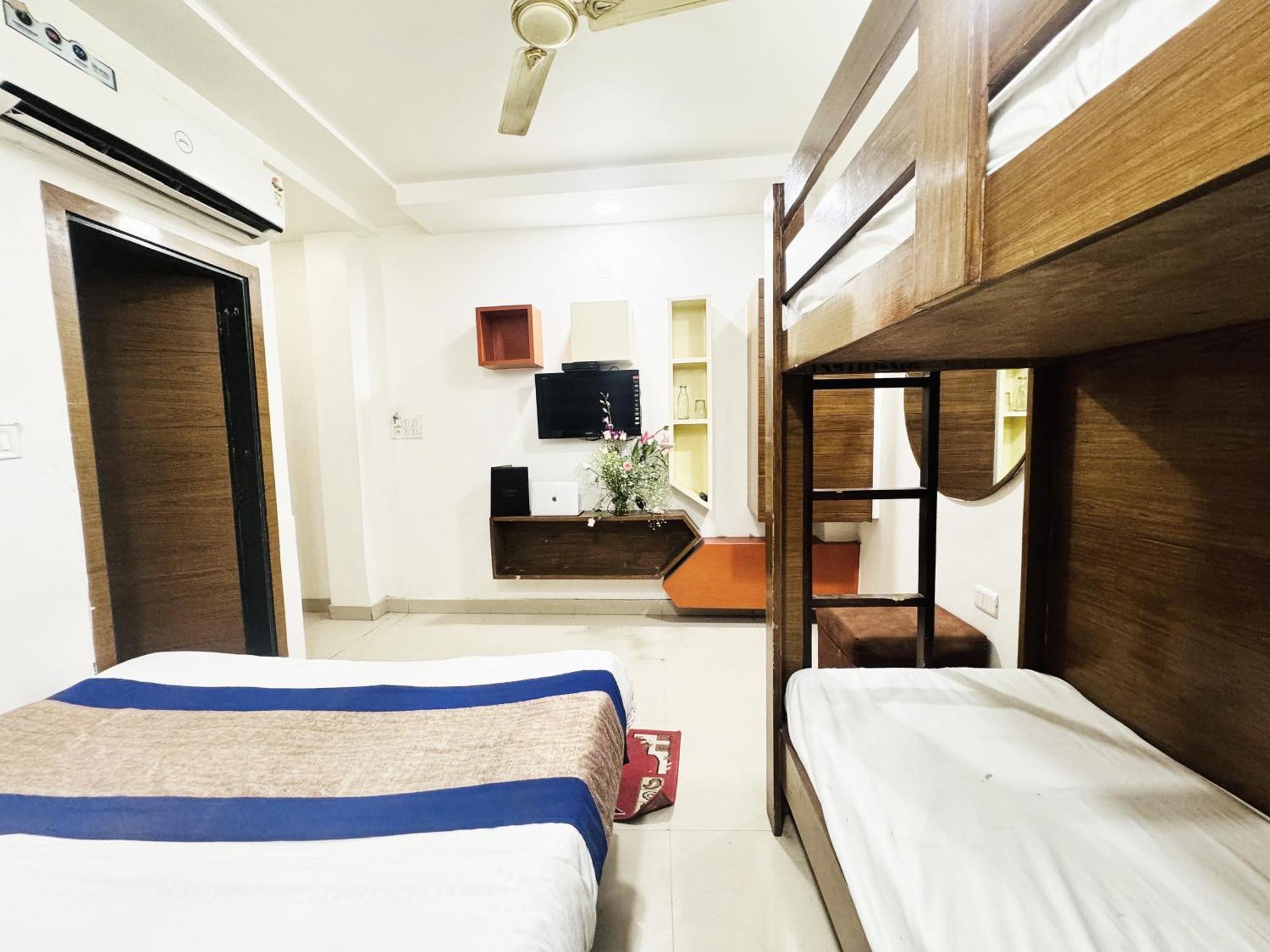 Hotel Jai Balaji, Paharganj, New Delhi Railway Station Dış mekan fotoğraf
